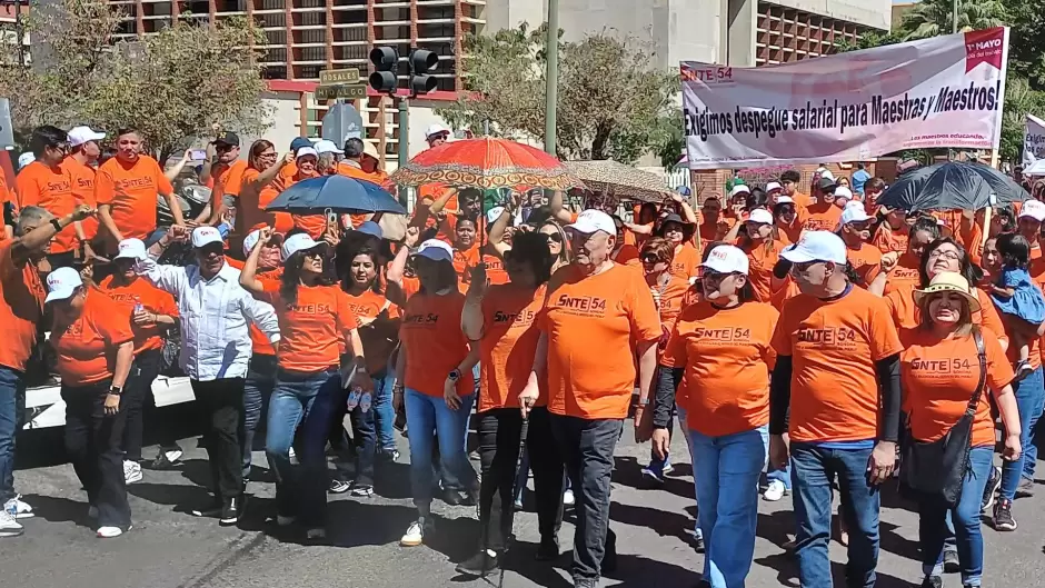 Desfile del D�a del Trabajo en Hermosillo