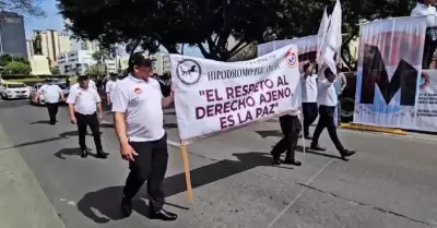 Choferes del transporte p�blico en Tijuana marcharon para exigir seguridad y ces