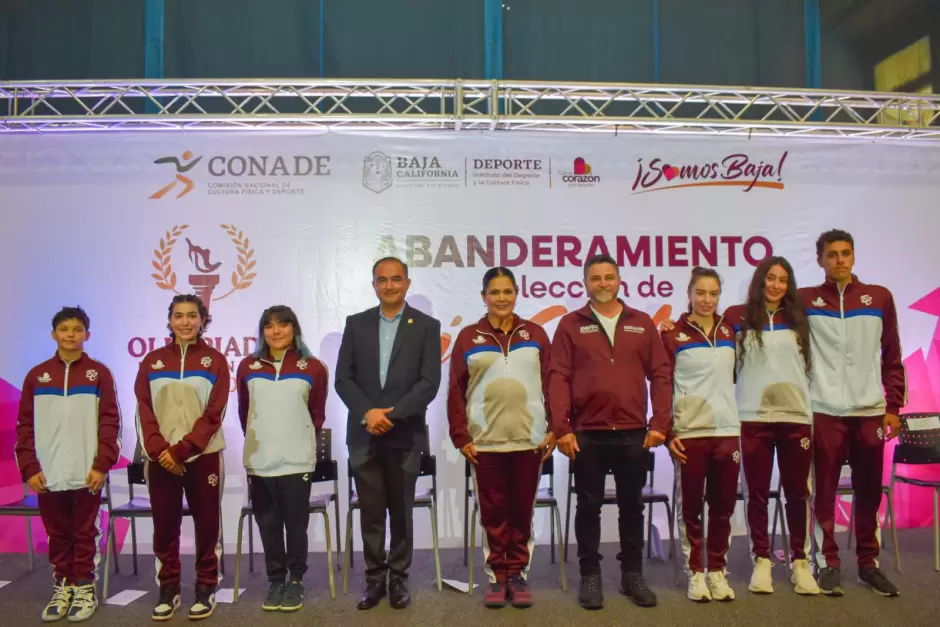 Ceremonia de abanderamiento de la delegaci�n deportiva de BC