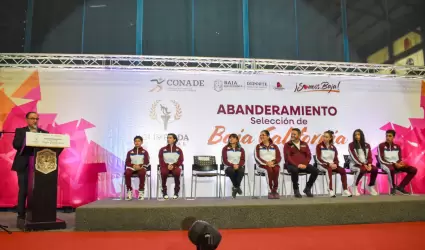 Ceremonia de abanderamiento de la delegaci�n deportiva de BC