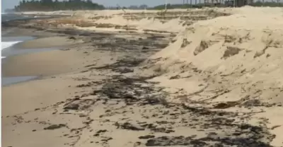 Derrame de hidrocarburo de la refiner�a de Dos Bocas
