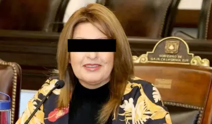 Rosalva Cuadras L�pez, exfuncionaria de BCS.