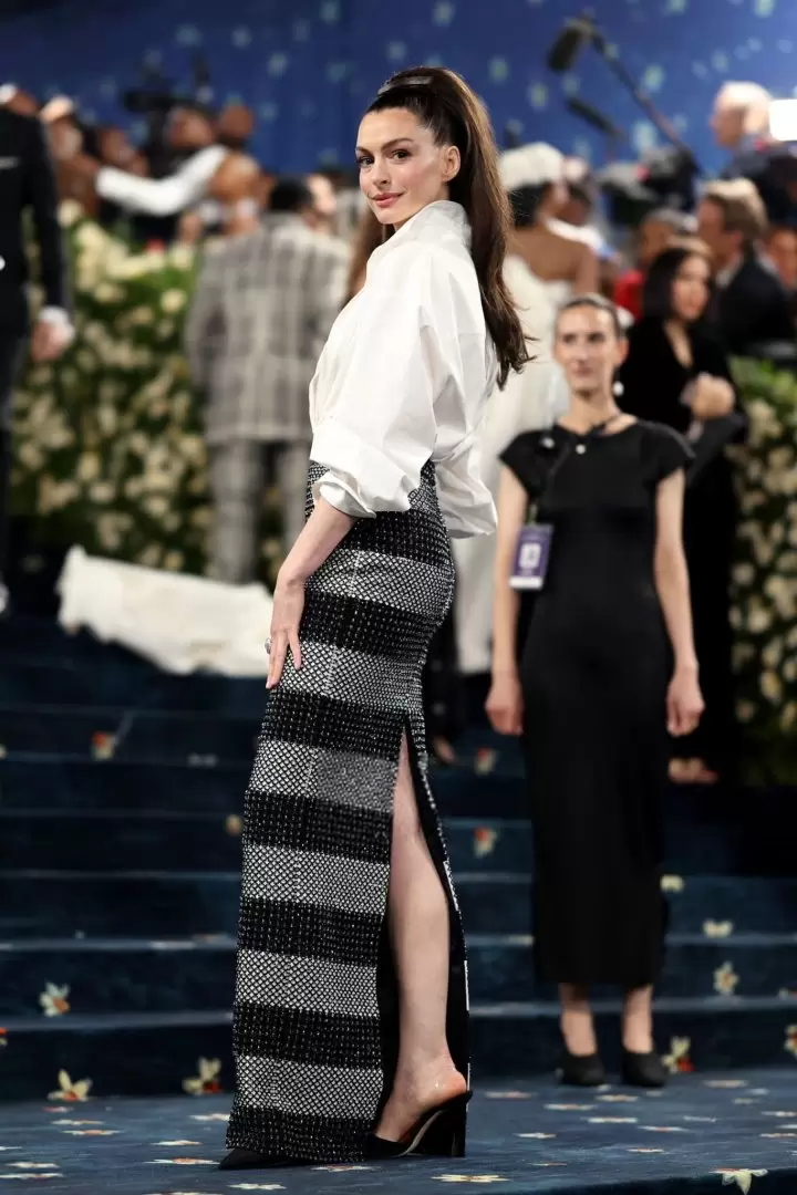 Anne Hathaway