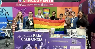 Tianguis Arco�ris LGBTTTIQA+