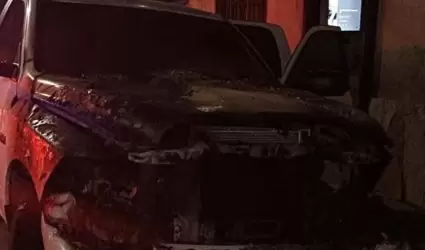 Veh�culo incendiado