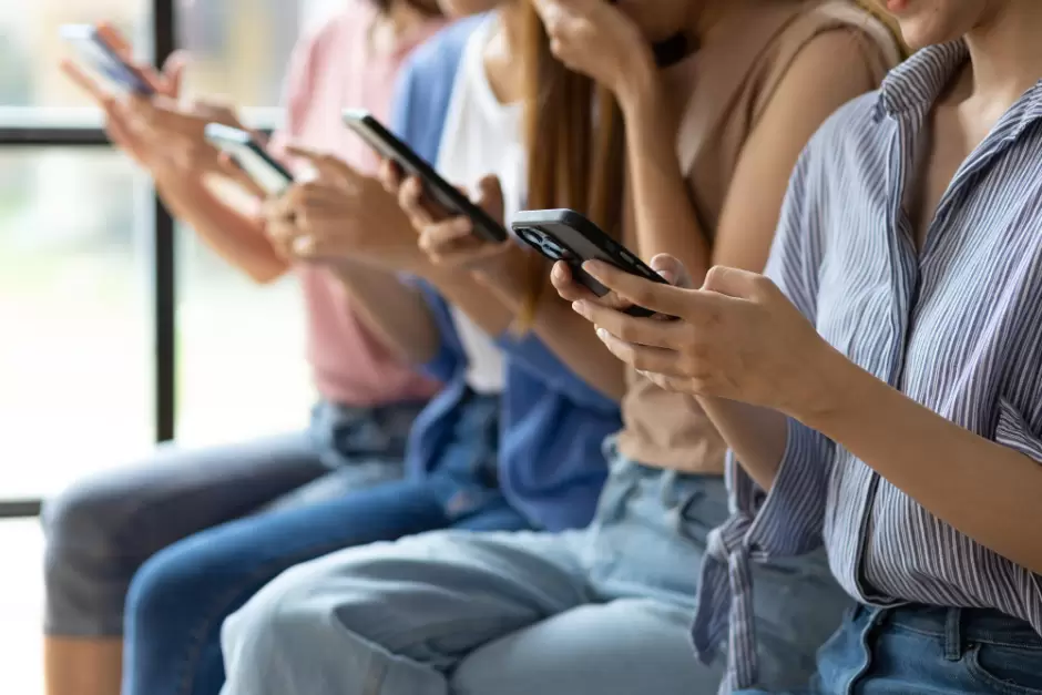La inteligencia artificial mejora rendimiento, fotograf�a y bater�a en smartphones modernos constantemente.