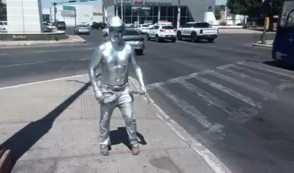 "Peque�o Robot�n"