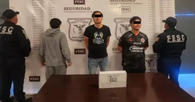 Asegurados en posesi�n de un arma corta en Tijuana