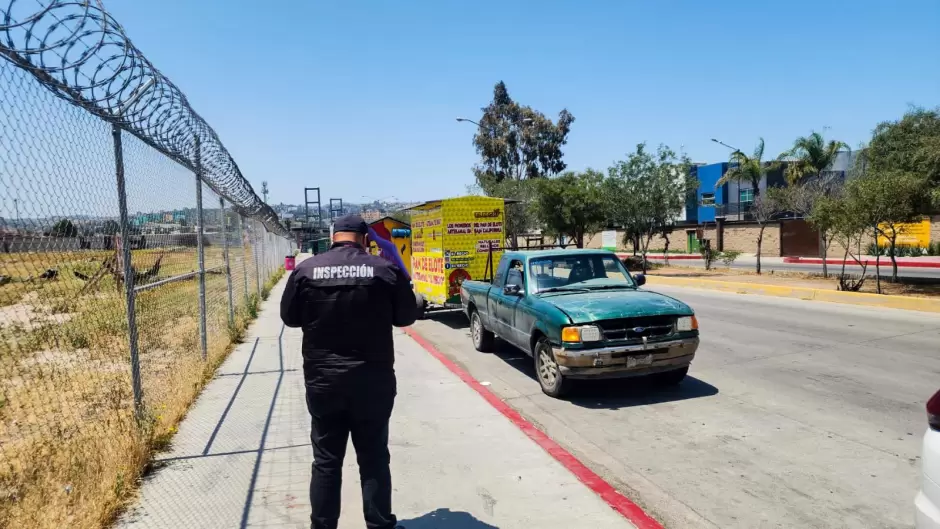 Reubican a comercios ambulantes en la Tercera Etapa del R�o