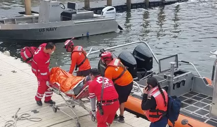 Personal Naval realiza evacuaci�n m�dica en la mar