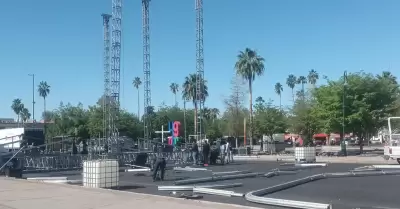 Avenida Rosales por Fiestas del Pitic