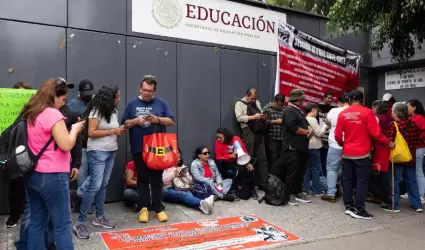 Maestros de la CNTE realizan bloqueos en distintos puntos de la Ciudad de M�xico