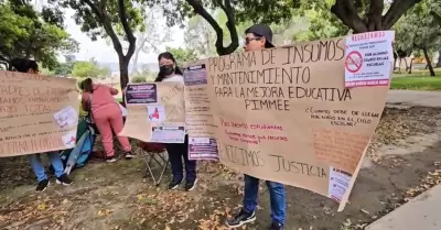 Maestros mantendr�n plantones en oficinas del Sistema Educativo Escolar para exi