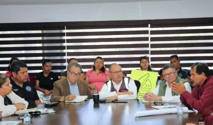 Atiende director de CESPT a ciudadanos de la S�nchez Taboada