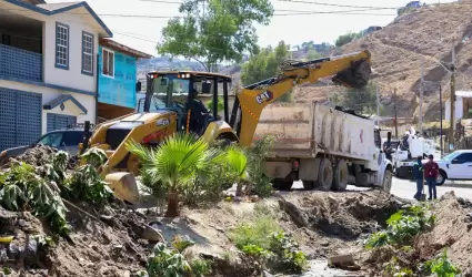 Programa 'Tijuana: Ciudad Limpia' en la Delegaci�n S�nchez Taboada