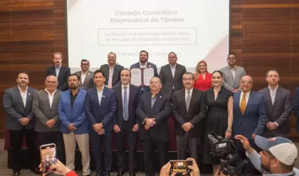 Firma de Carta Compromiso que representa la autorregulaci�n para el impulso al d