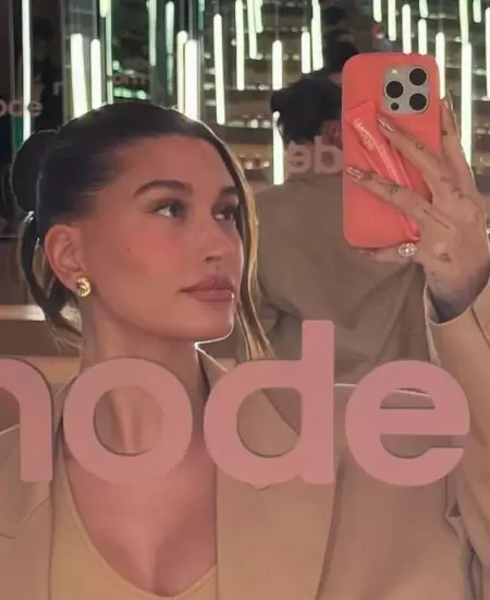 Hailey Bieber