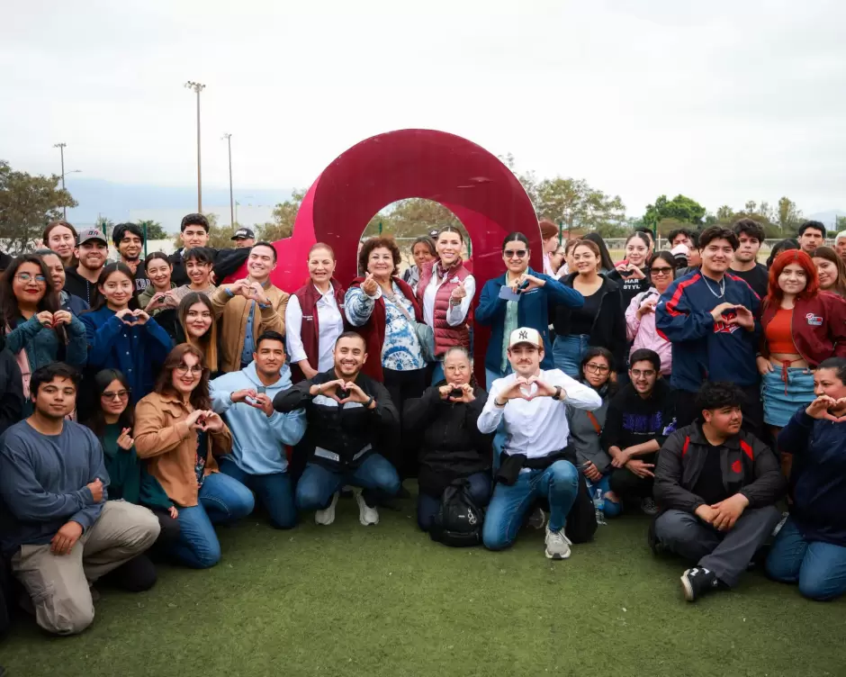 Programa "Corazones, Transformaci�n que se ve, Futuro que se Siente"