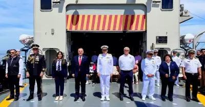 Reconoce alcaldesa Claudia Agat�n a los hombres y a las mujeres de mar