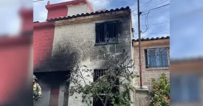 Incendio en la colonia P�rticos de San Antonio