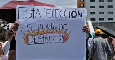Se manifiestan en la glorieta Cuauht�moc de Tijuana, en rechazo a la elecci�n de