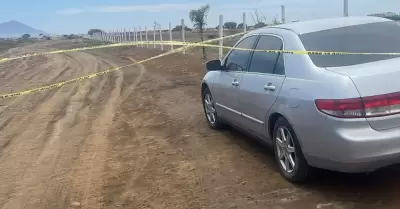 Encuentran a hombre sin vida dentro de veh�culo en la colonia El Salitral, en En