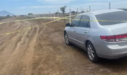 Encuentran a hombre sin vida dentro de veh�culo en la colonia El Salitral, en En