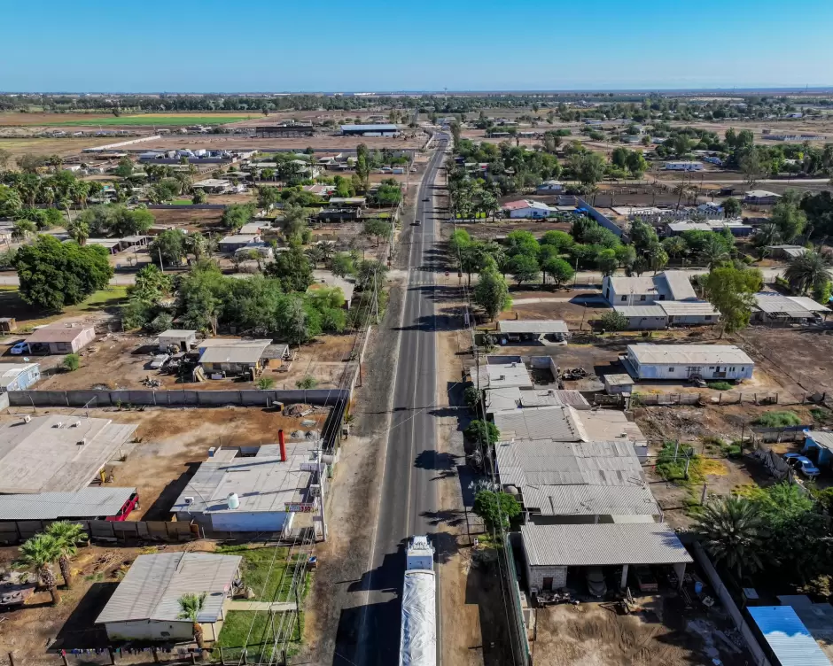 Obras de pavimentaci�n carretera zona prioritaria del Valle de Mexicali