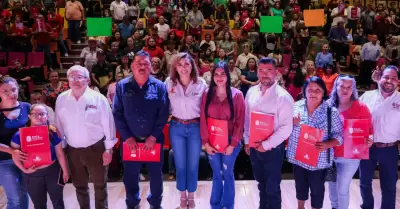Aseguran su patrimonio m�s de 17 mil familias con t�tulos de propiedad en gobier