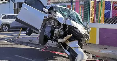 Aparatoso choque en Domingo Olivares y avenida Ram�n �ngel Amante