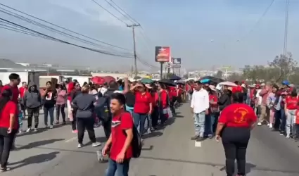 Antorcha Campesina bloque� por dos horas la carretera Tijuana - Tecate