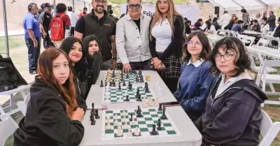 Actividades l�dicas y deportivas en parque Esperanto