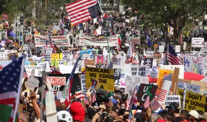 Miles protestan en Los �ngeles contra redadas migratorias y militarizaci�n del p