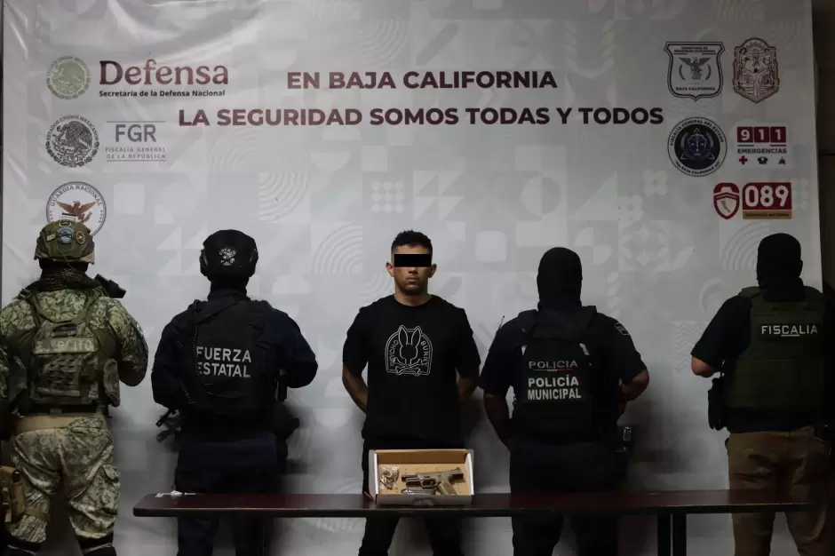 Detienen en Mexicali a "El Mu�eco" con arma de fuego y orden de aprehensi�n