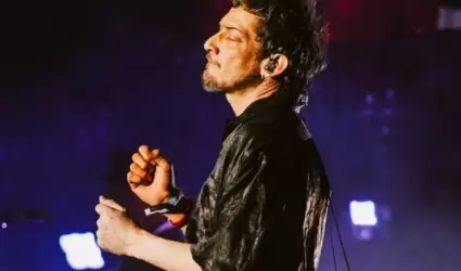 Le�n Larregui
