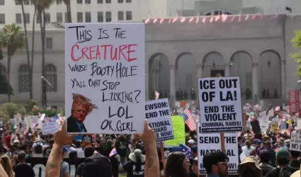 Protesta en Los �ngeles contra redadas migratorias y militarizaci�n de EEUU