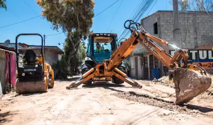 Obras de pavimentaci�n en Torres de Matamoros