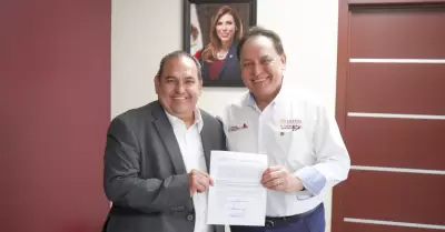 Toma posesi�n comisionado estatal para la Protecci�n contra Riesgos Sanitarios