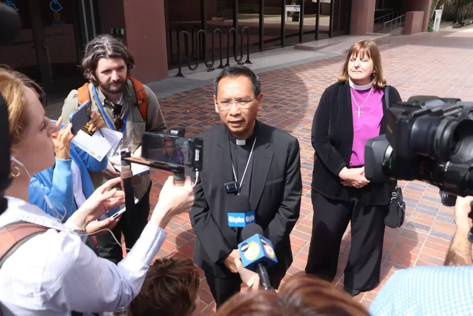 Misa y oraci�n ante audiencias de deportaci�n en San Diego