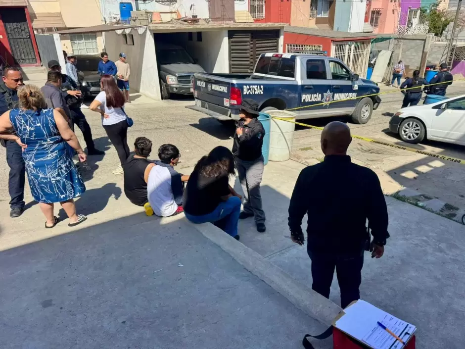 Brinda UMAS atenci�n prehospitalaria y psicol�gica a familia en duelo