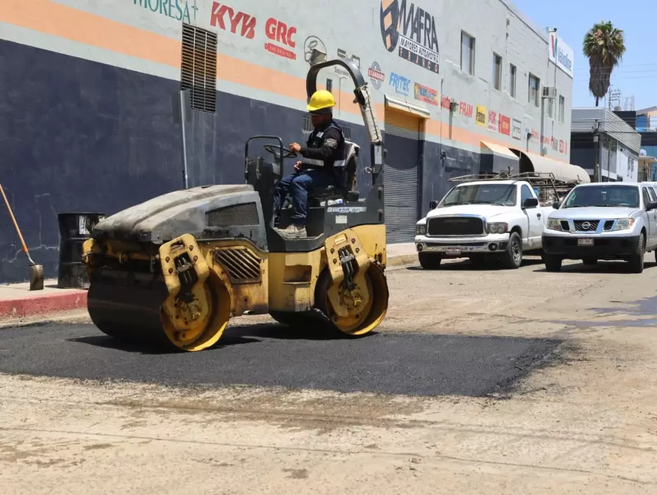 Trabajos de pavimentaci�n