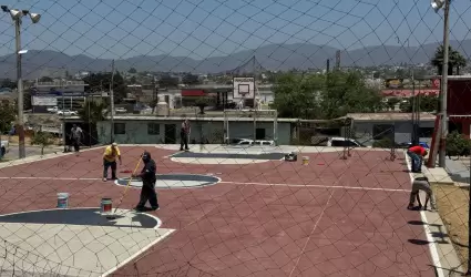 Cancha y parque en la colonia Emiliano Zapata