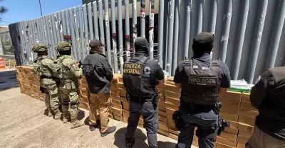 Aseguran m�s de una tonelada de droga en Baja California
