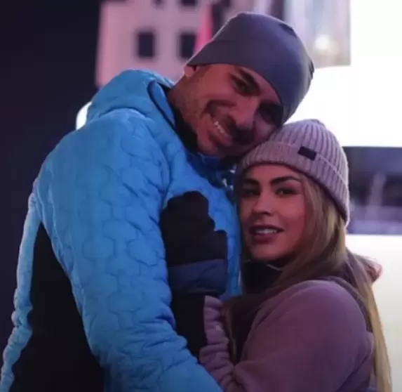 Alex Montiel y Fabiola Mart�nez