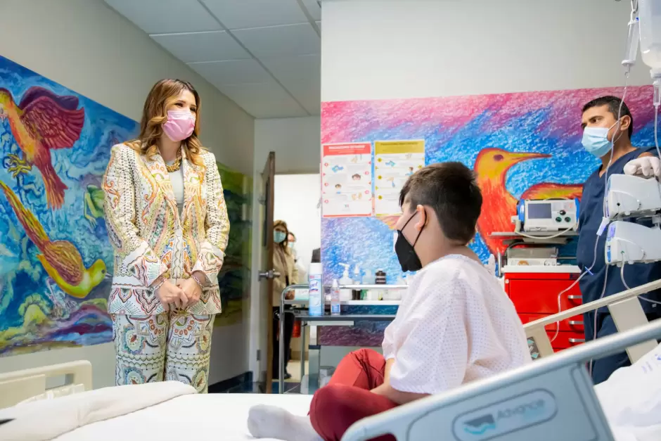 Garantiza gobernadora Marina del Pilar educaci�n para ni�as y ni�os hospitalizados