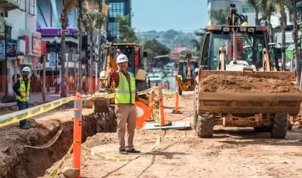 Obras de rehabilitaci�n de redes de agua potable y alcantarillado sanitario en l