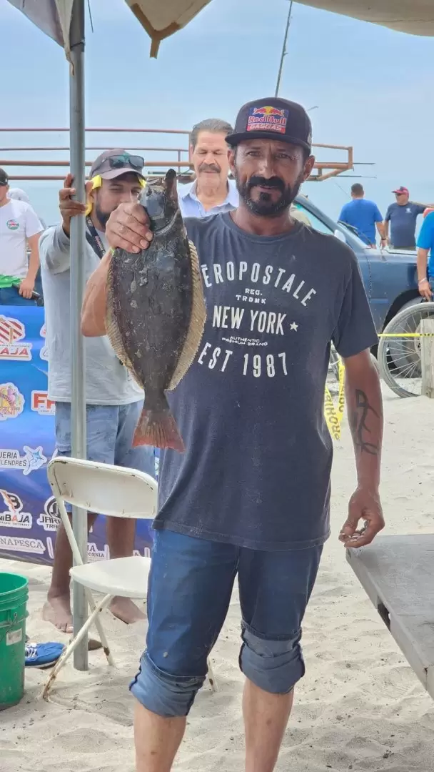 Torneo de pesca deportiva de playa en San Quint�n