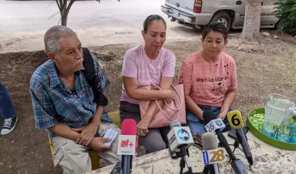 Familias de v�ctimas del crematorio