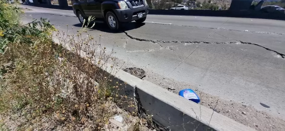 Detectan da�os estructurales en carril de incorporaci�n del Libramiento Sur hacia la carretera Tijuana-Rosarito