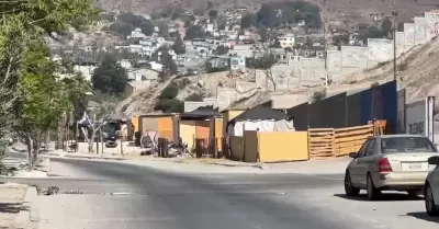 Vecinas del Mariano Matamoros denuncian ocupaci�n irregular de una calle; instal